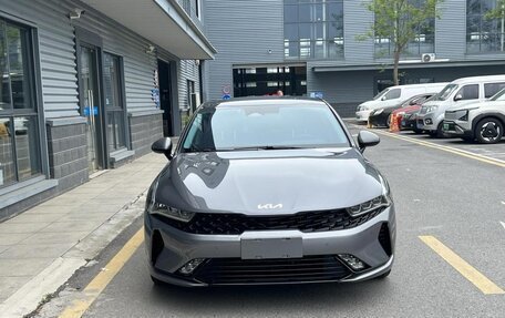 KIA K5, 2022 год, 1 590 000 рублей, 2 фотография