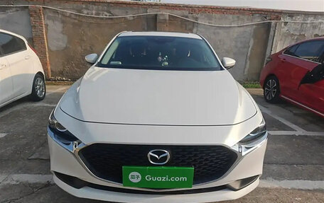 Mazda 3, 2021 год, 1 300 000 рублей, 2 фотография