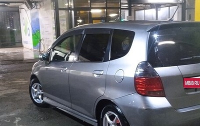 Honda Fit III, 2005 год, 600 000 рублей, 1 фотография