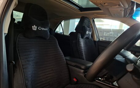 Toyota Crown, 2016 год, 1 999 000 рублей, 25 фотография