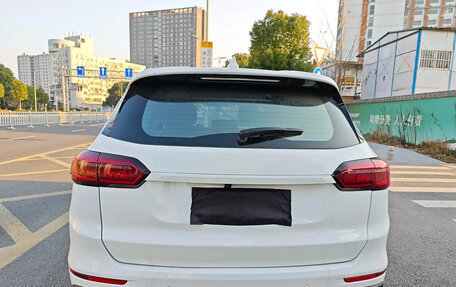 Chery Tiggo 8 Pro, 2022 год, 1 750 000 рублей, 5 фотография