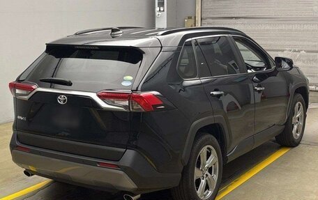 Toyota RAV4, 2021 год, 2 200 010 рублей, 2 фотография