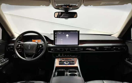 Lincoln Aviator II, 2022 год, 4 444 000 рублей, 5 фотография
