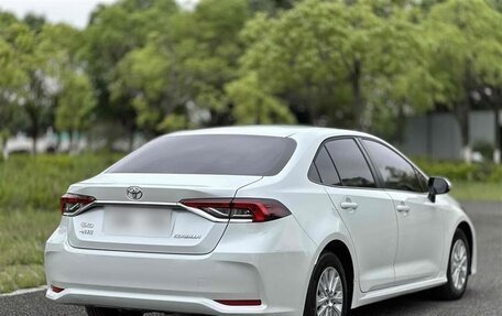 Toyota Corolla, 2022 год, 1 300 000 рублей, 2 фотография