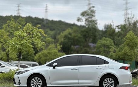 Toyota Corolla, 2022 год, 1 300 000 рублей, 4 фотография