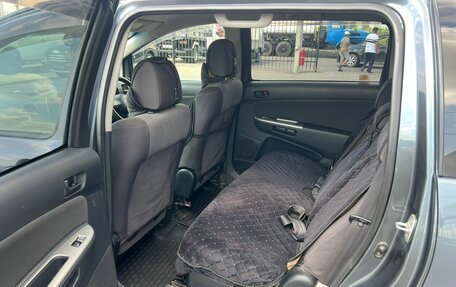 Toyota Wish II, 2003 год, 809 000 рублей, 17 фотография