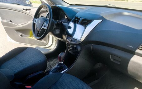 Hyundai Solaris II рестайлинг, 2016 год, 950 000 рублей, 14 фотография