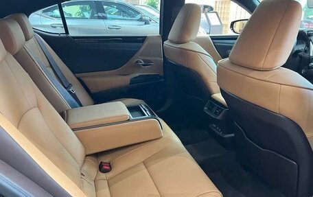 Lexus ES VII, 2021 год, 2 815 000 рублей, 6 фотография