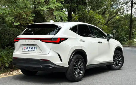 Lexus NX, 2022 год, 2 975 000 рублей, 4 фотография