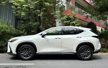 Lexus NX, 2022 год, 2 975 000 рублей, 5 фотография