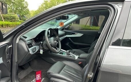 Audi A4, 2022 год, 1 985 000 рублей, 13 фотография