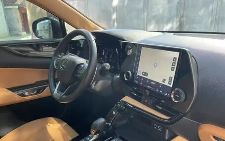 Lexus NX, 2023 год, 2 987 000 рублей, 8 фотография