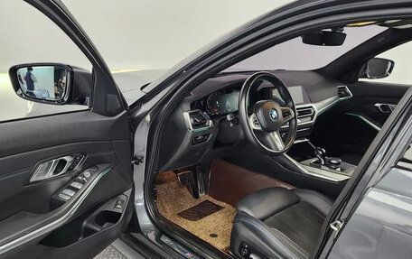 BMW 3 серия, 2021 год, 2 800 000 рублей, 9 фотография
