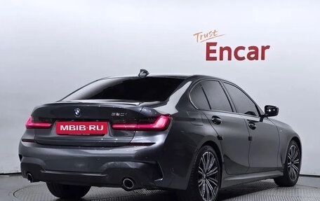 BMW 3 серия, 2021 год, 2 800 000 рублей, 2 фотография