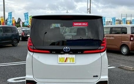 Toyota Noah III, 2021 год, 2 450 000 рублей, 7 фотография