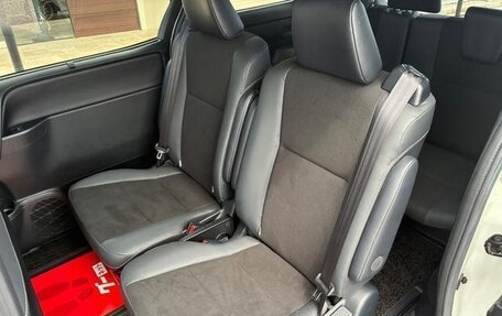 Toyota Noah, 2022 год, 2 200 000 рублей, 25 фотография