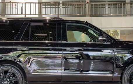 Lincoln Navigator, 2025 год, 15 900 000 рублей, 3 фотография