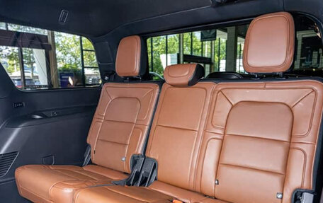 Lincoln Navigator, 2025 год, 15 900 000 рублей, 8 фотография