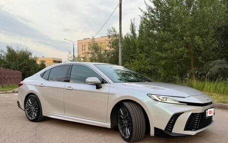 Toyota Camry, 2024 год, 3 800 000 рублей, 4 фотография