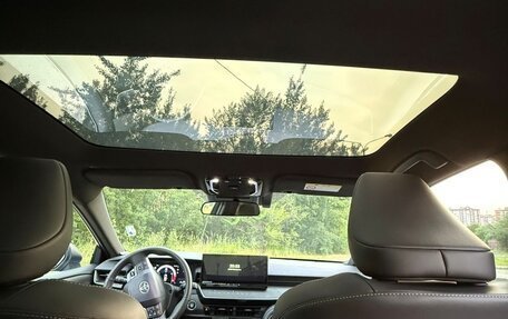 Toyota Camry, 2024 год, 3 800 000 рублей, 16 фотография