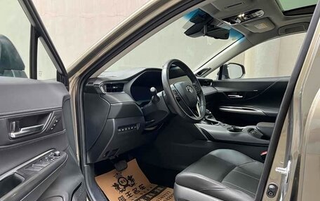 Toyota Harrier, 2022 год, 3 613 000 рублей, 7 фотография