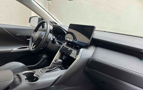 Toyota Harrier, 2022 год, 3 613 000 рублей, 10 фотография