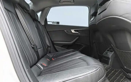 Audi A4, 2022 год, 1 987 000 рублей, 8 фотография