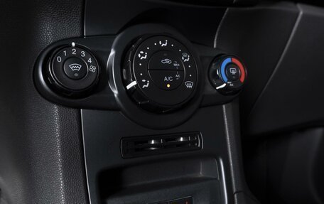 Ford Fiesta, 2018 год, 994 000 рублей, 18 фотография