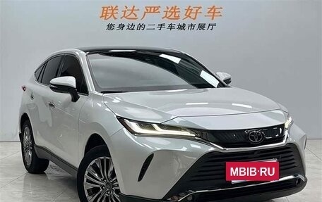 Toyota Harrier, 2022 год, 2 750 000 рублей, 7 фотография