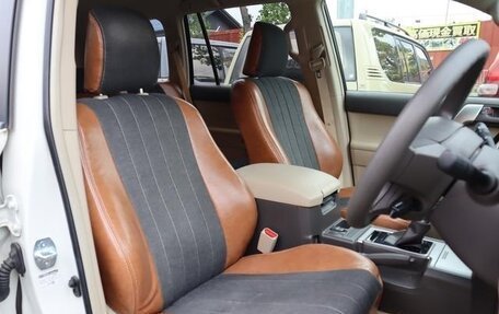Toyota Land Cruiser Prado 150 рестайлинг 2, 2022 год, 3 300 000 рублей, 18 фотография