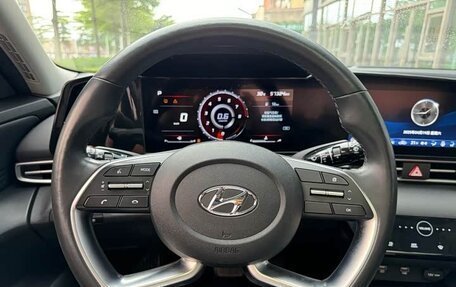 Hyundai Elantra, 2022 год, 1 150 000 рублей, 12 фотография