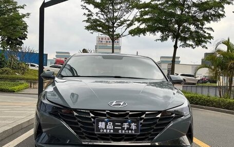 Hyundai Elantra, 2022 год, 1 150 000 рублей, 3 фотография