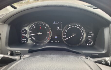 Toyota Land Cruiser 200, 2018 год, 5 725 000 рублей, 11 фотография