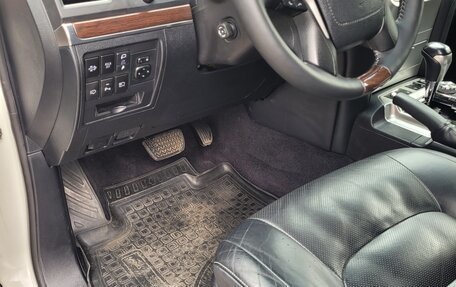 Toyota Land Cruiser 200, 2018 год, 5 725 000 рублей, 10 фотография