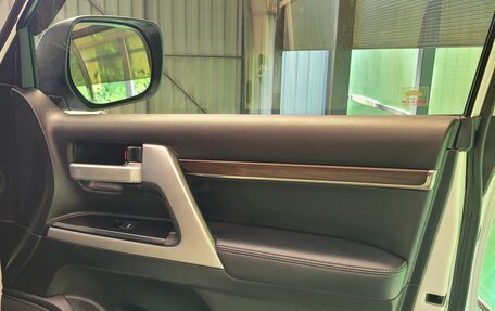 Toyota Land Cruiser 200, 2018 год, 5 725 000 рублей, 15 фотография