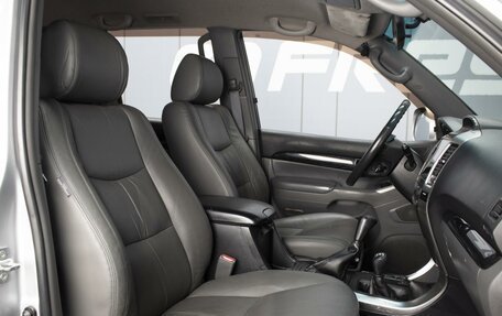 Toyota Land Cruiser Prado 120 рестайлинг, 2008 год, 2 200 000 рублей, 7 фотография