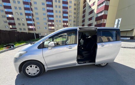 Honda Freed I, 2010 год, 1 150 000 рублей, 5 фотография