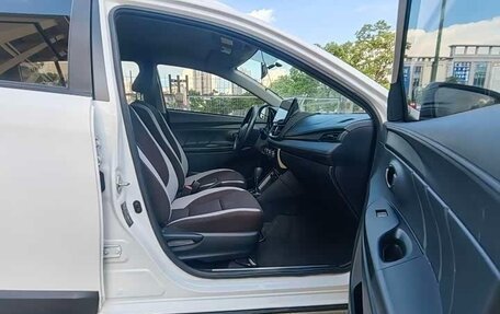 Toyota Yaris XP150 рестайлинг, 2022 год, 1 050 333 рублей, 7 фотография