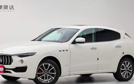 Maserati Levante I, 2022 год, 5 400 000 рублей, 1 фотография