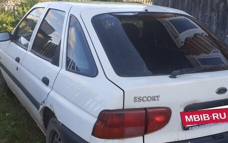Ford Escort V, 1998 год, 30 000 рублей, 2 фотография