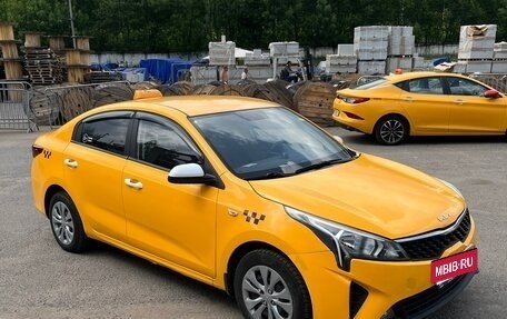 KIA Rio IV, 2022 год, 920 000 рублей, 2 фотография