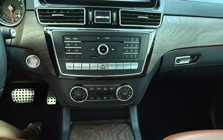Mercedes-Benz GLE, 2015 год, 4 100 000 рублей, 15 фотография