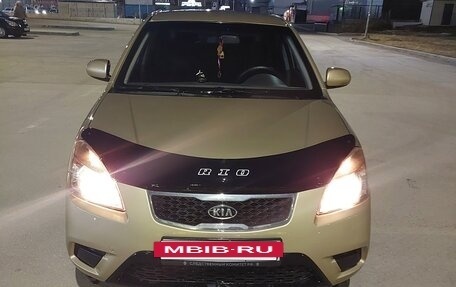 KIA Rio II, 2010 год, 600 000 рублей, 4 фотография