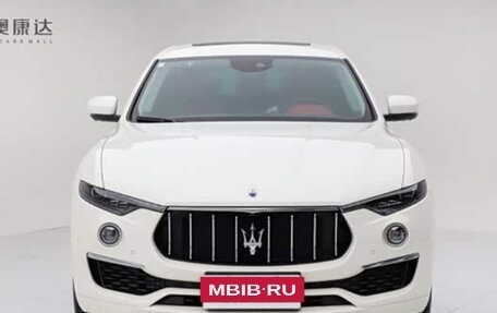 Maserati Levante I, 2022 год, 5 400 000 рублей, 2 фотография