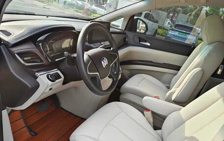 Buick GL8 III, 2021 год, 1 990 000 рублей, 8 фотография