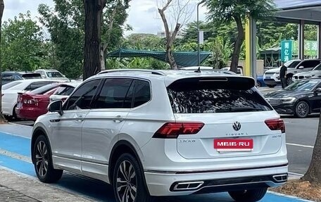 Volkswagen Tiguan II, 2022 год, 2 350 333 рублей, 5 фотография