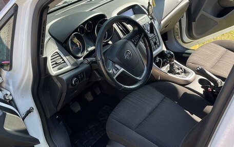 Opel Astra J, 2012 год, 610 000 рублей, 4 фотография