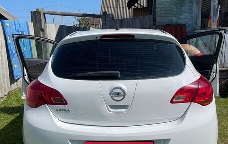 Opel Astra J, 2012 год, 610 000 рублей, 5 фотография