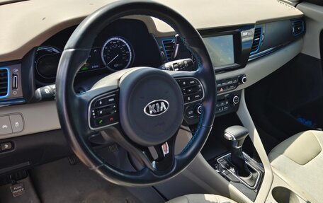 KIA Niro I, 2019 год, 1 790 000 рублей, 16 фотография