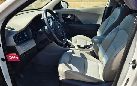 KIA Niro I, 2019 год, 1 790 000 рублей, 13 фотография